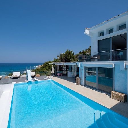 Icarus Luxury Beachfront Villa Gialiskari  Eksteriør billede