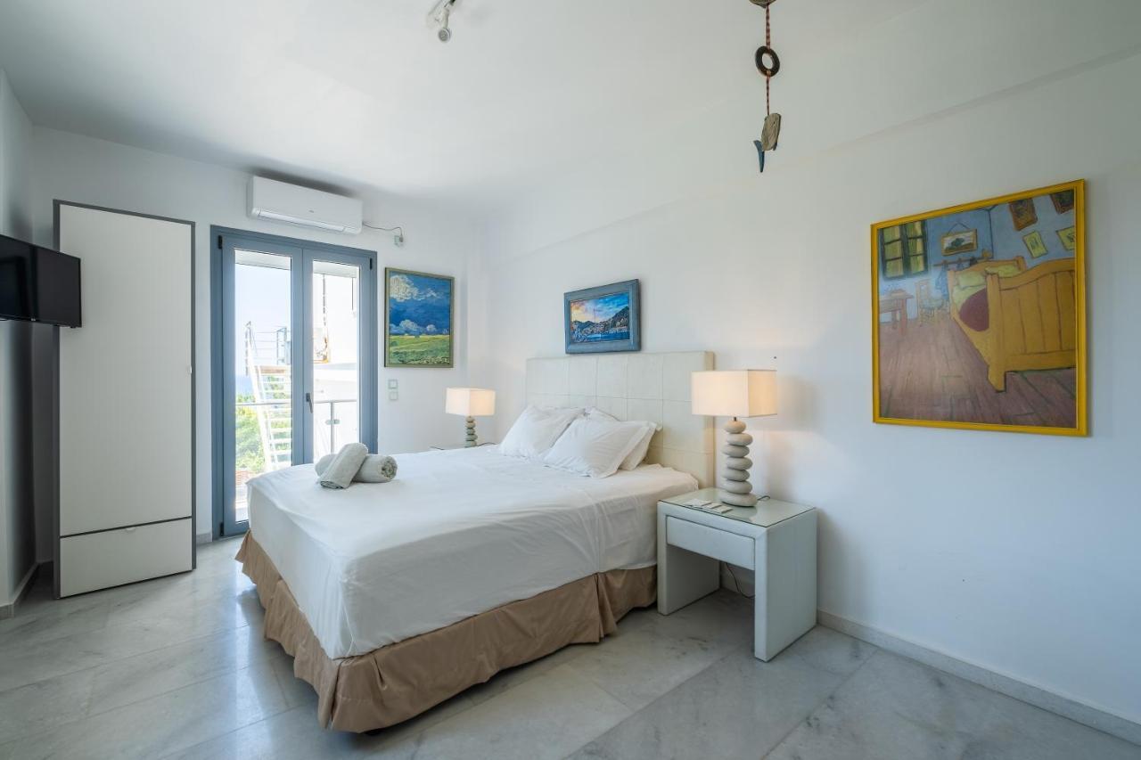 Icarus Luxury Beachfront Villa Gialiskari  Eksteriør billede