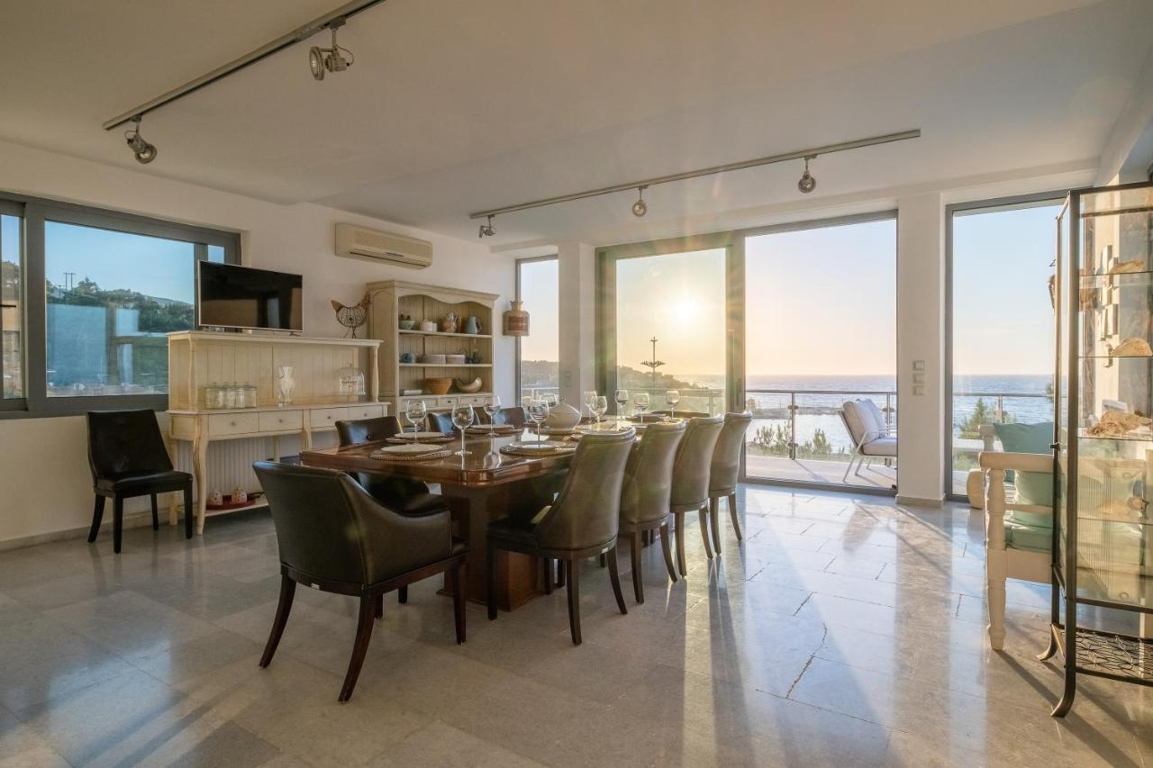 Icarus Luxury Beachfront Villa Gialiskari  Eksteriør billede