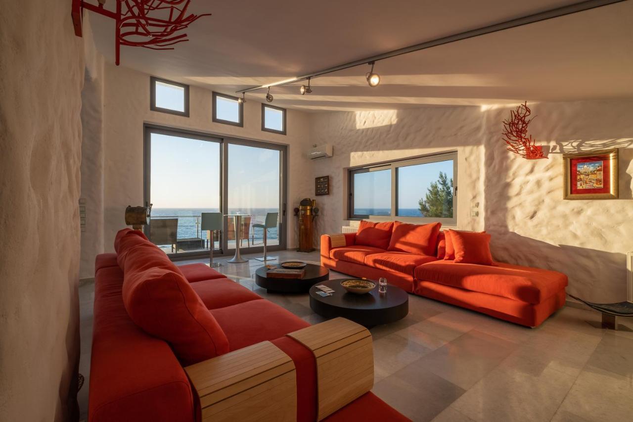 Icarus Luxury Beachfront Villa Gialiskari  Eksteriør billede