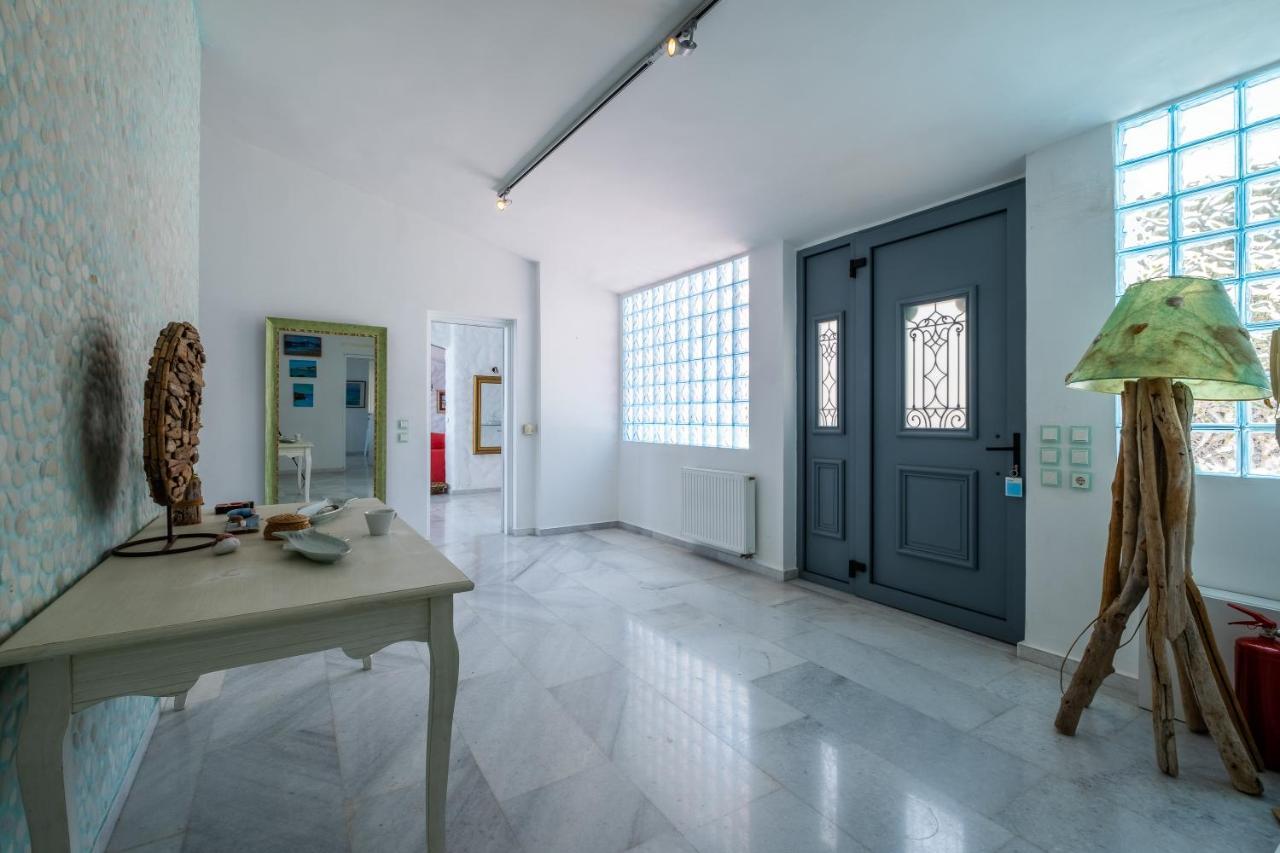 Icarus Luxury Beachfront Villa Gialiskari  Eksteriør billede